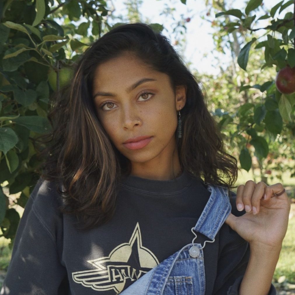 Anjali Gordon - bio photo Anjali Gordon - bio photo